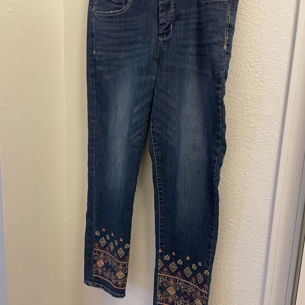 Signature Studio Embroidered Jeans